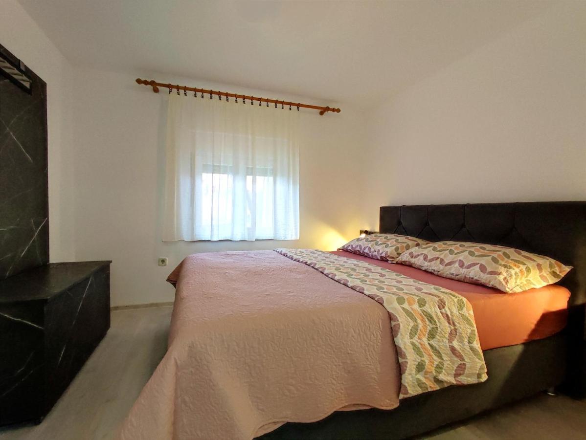 Apartments Jolic Vir Extérieur photo