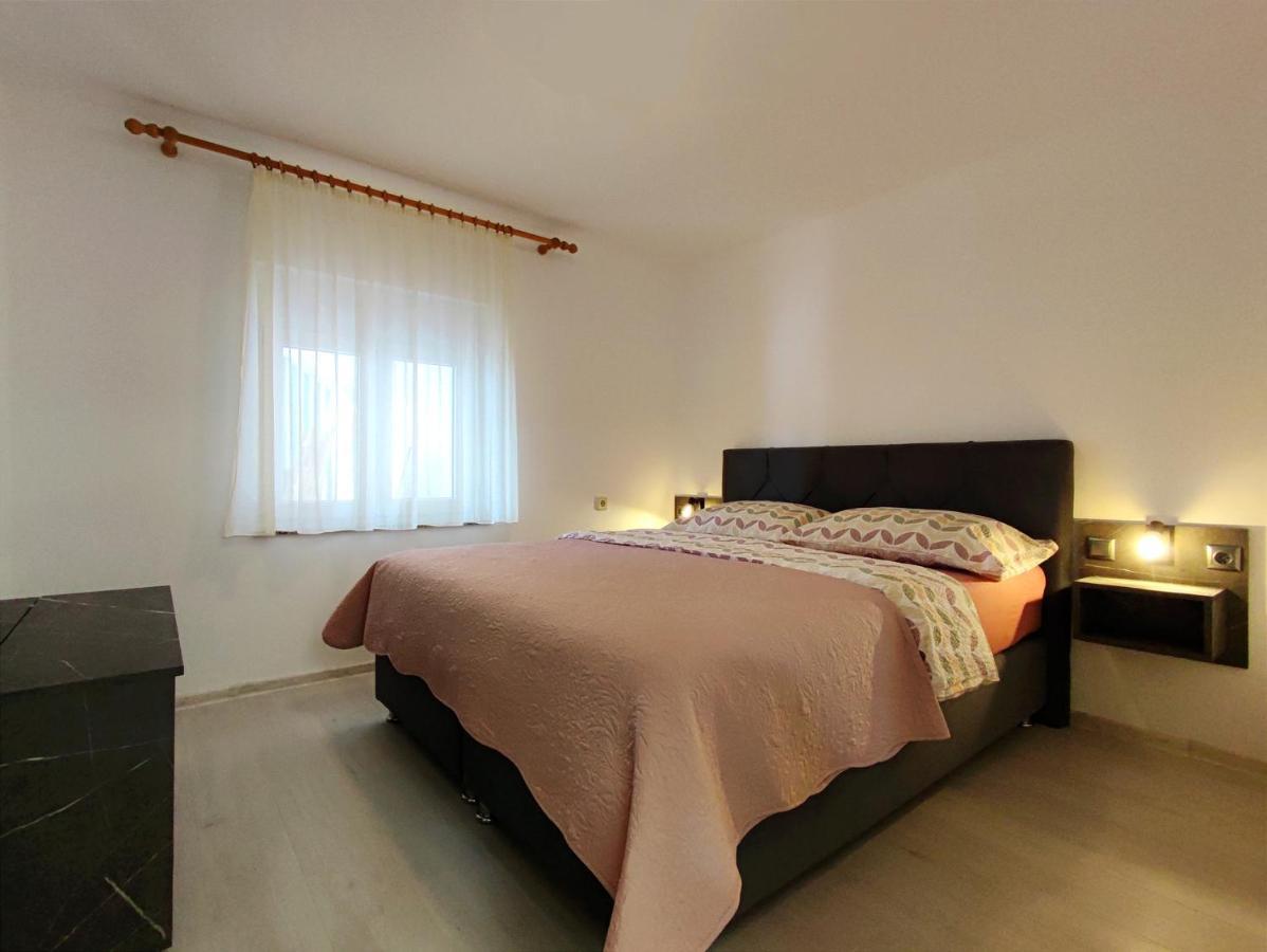Apartments Jolic Vir Extérieur photo